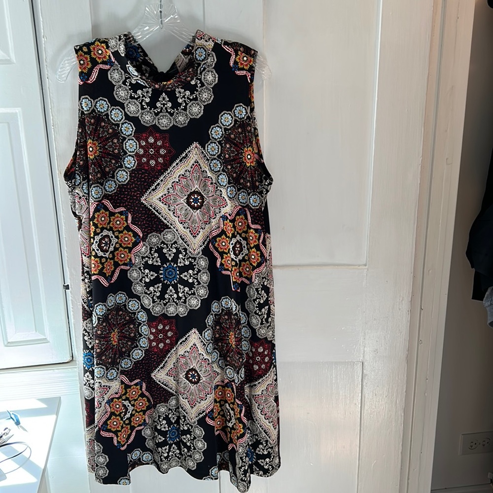 Robbie Bee Dress w/ textured pattern Size XL